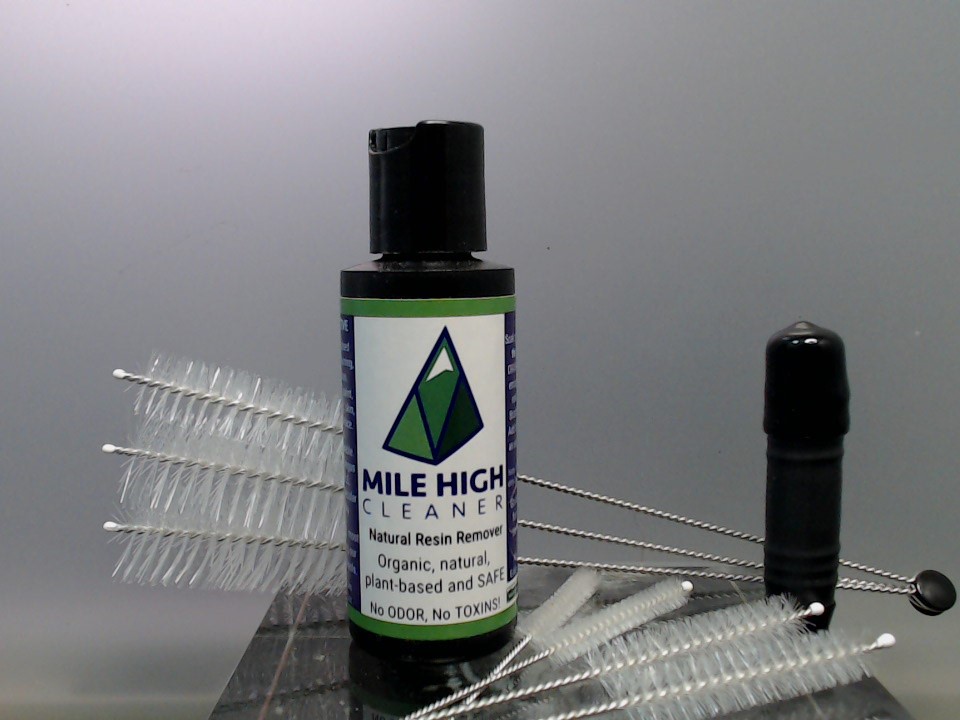 Pipe Cleaning Kit (2oz bottle and 5 brushes) - Mile High Cleaner
